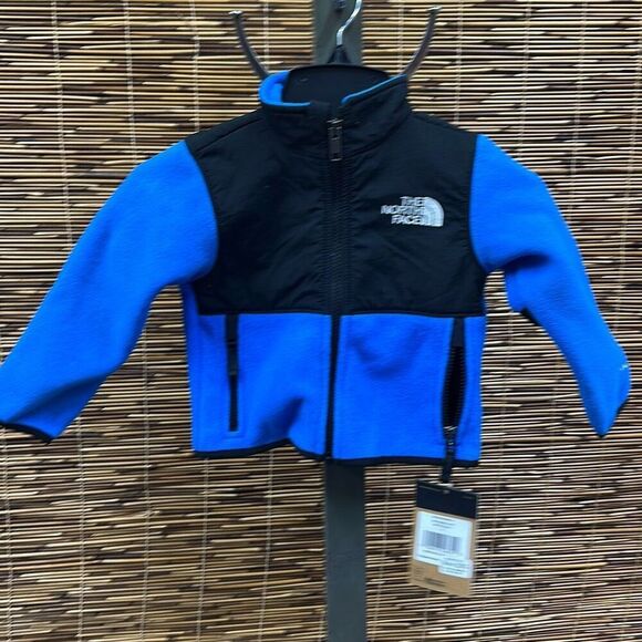 The North Face Unisex Denali Jacket - Little Kid Size 2 - Picture 2 of 3
